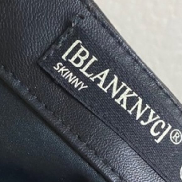 💥HOT ITEM💥Black Lace Up Skinny Leather Pants - Picture 14 of 15